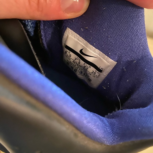 Men’s Nike Hyperfuse Basketball Shoes - Picture 4 of 4